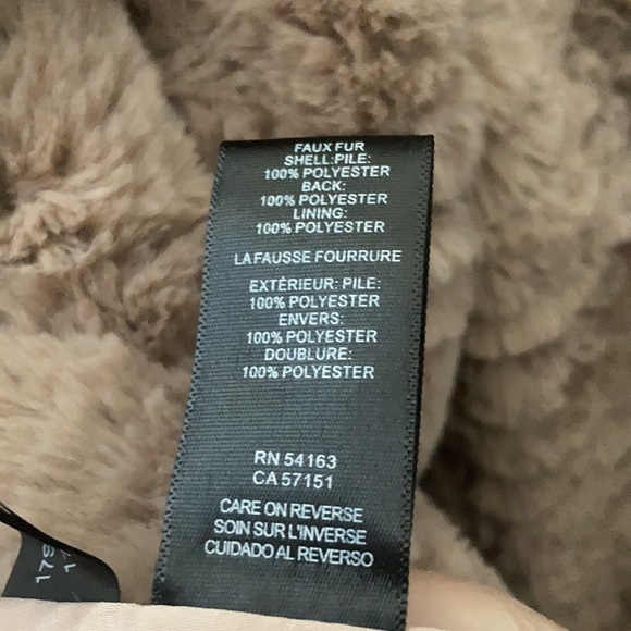 FINAL MARKDOWN Kenneth Cole faux fur coat xl - Picture 7 of 7